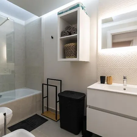 Διαμέρισμα One80 With Sea Views And Walking Distance To The Beach In