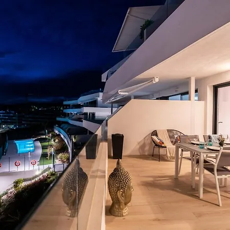 Διαμέρισμα One80 With Sea Views And Walking Distance To The Beach In *